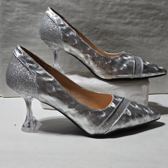 Brand New Womens Silver Sparkly Clear Heel, Pointed Toe Pumps Size (41) 10M - Picture 2 of 8
